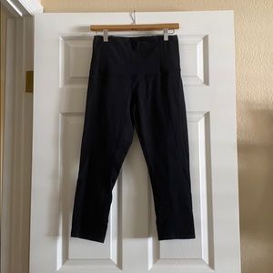 LULU LEMON LEGGINGS WITH SIDE DESIGN